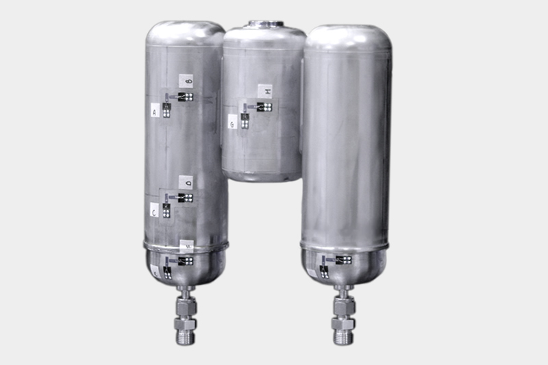 Dual-fuel satellite tank assembly designed and built to demonstrate diffusion-bonded construction